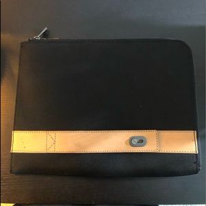 Fossil Men’s clutch